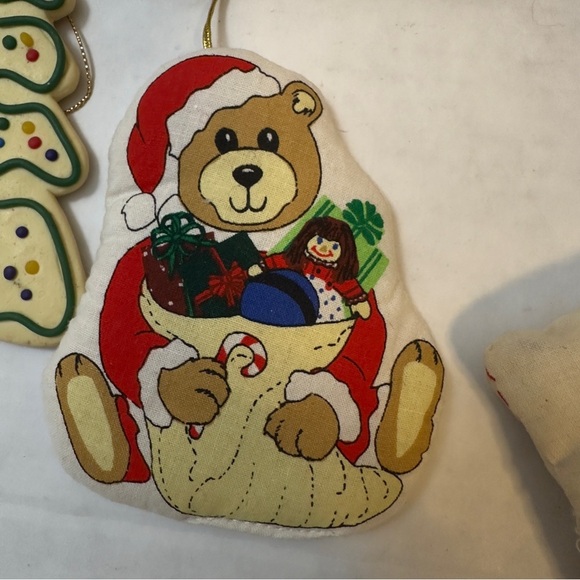 Vintage Mixed Lot of 15 Cloth Fabric Christmas Tree Ornaments - Handmade
Stuffed - Picture 7 of 11